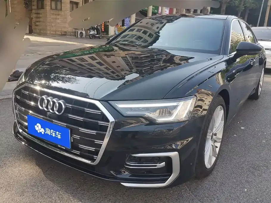 Audi A6L — фото 1