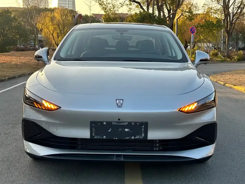 Roewe D7 — фото 3