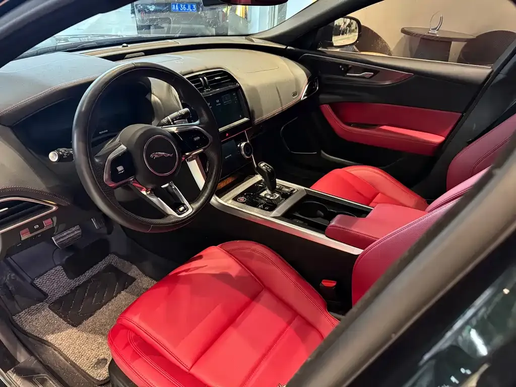 Jaguar XEL 2023 из CN, фото 3