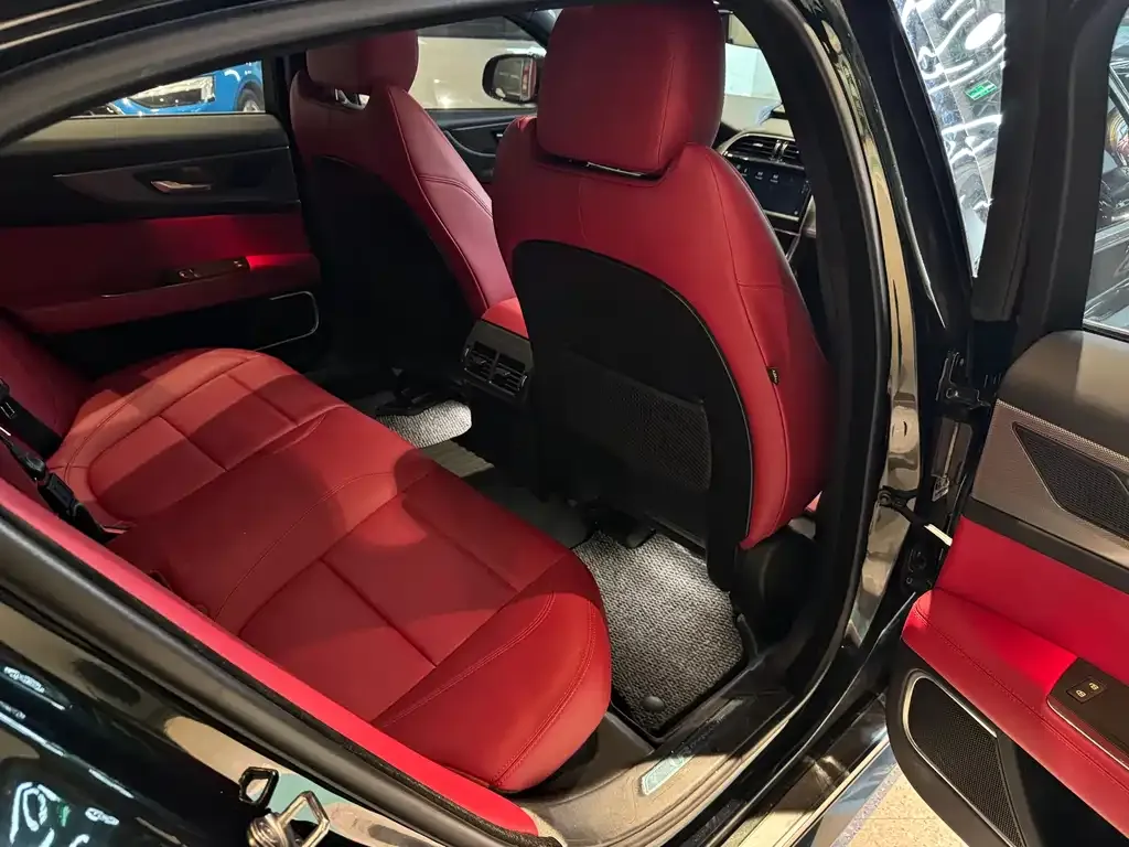 Jaguar XEL 2023 из CN, фото 5