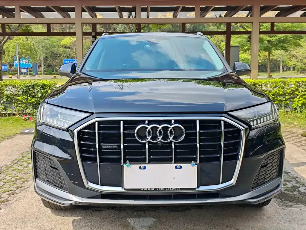 Audi Q7 2021 из CN, фото 10