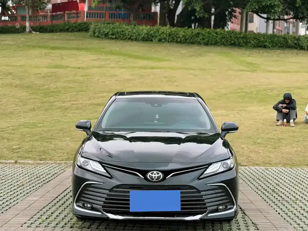 Toyota Camry 2023 из CN, фото 8