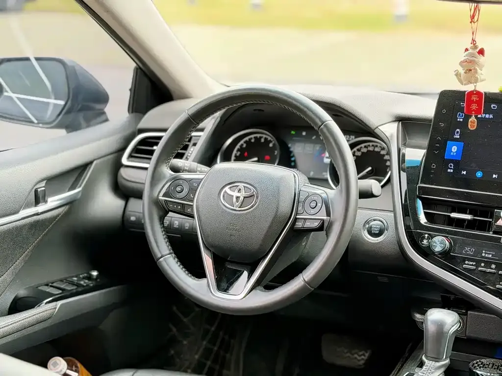 Toyota Camry 2023 из CN, фото 9