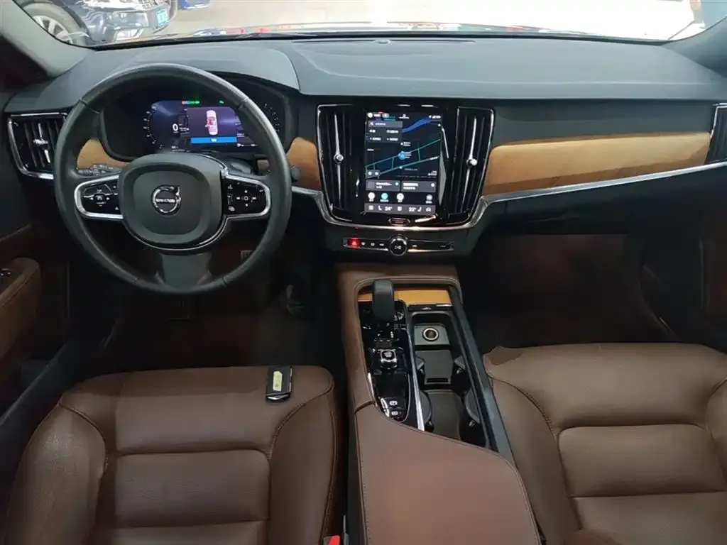Volvo S90 — фото 9