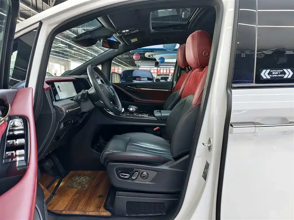 GAC Motor Trumpchi M8 — фото 2
