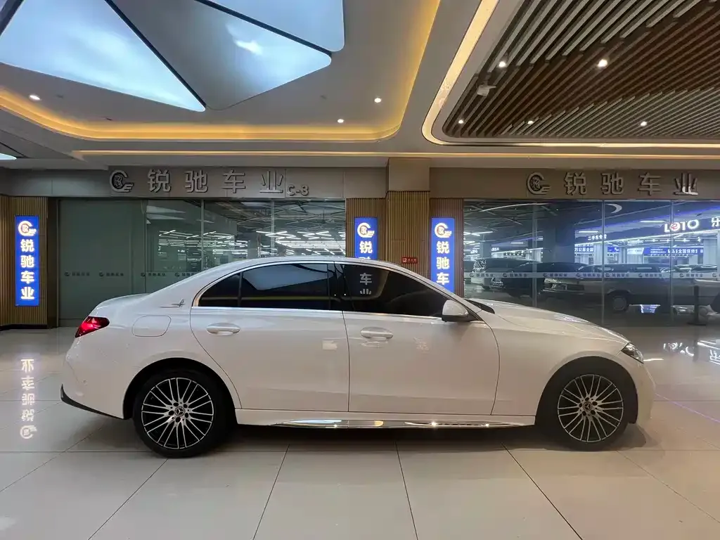 Mercedes-Benz C-Class — фото 10