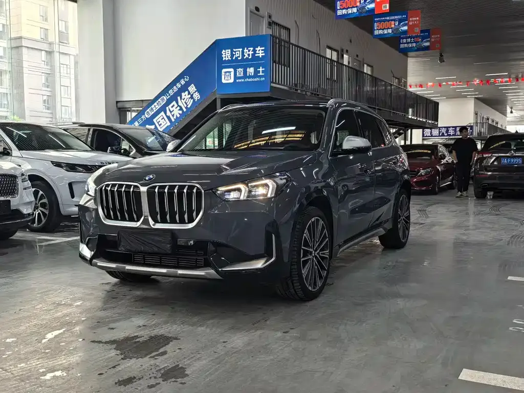 BMW X1 — фото 1