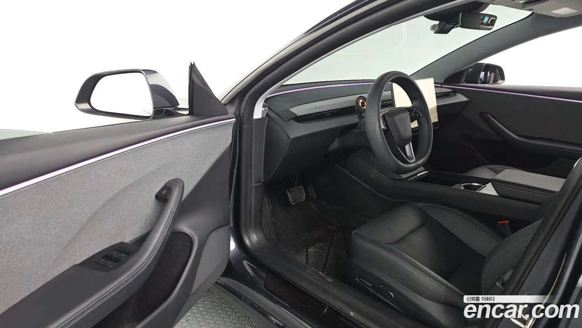 Tesla Model 3 — фото 10