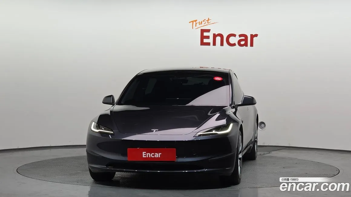 Tesla Model 3 — фото 2