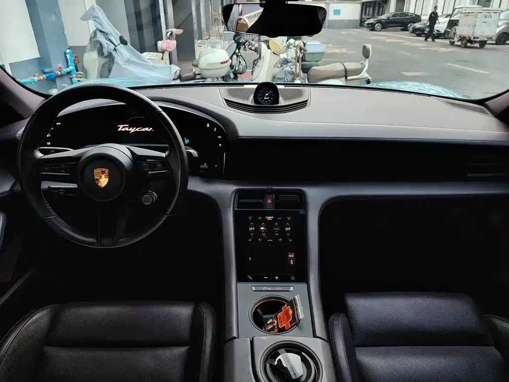 Porsche Taycan 2021 из CN, фото 3