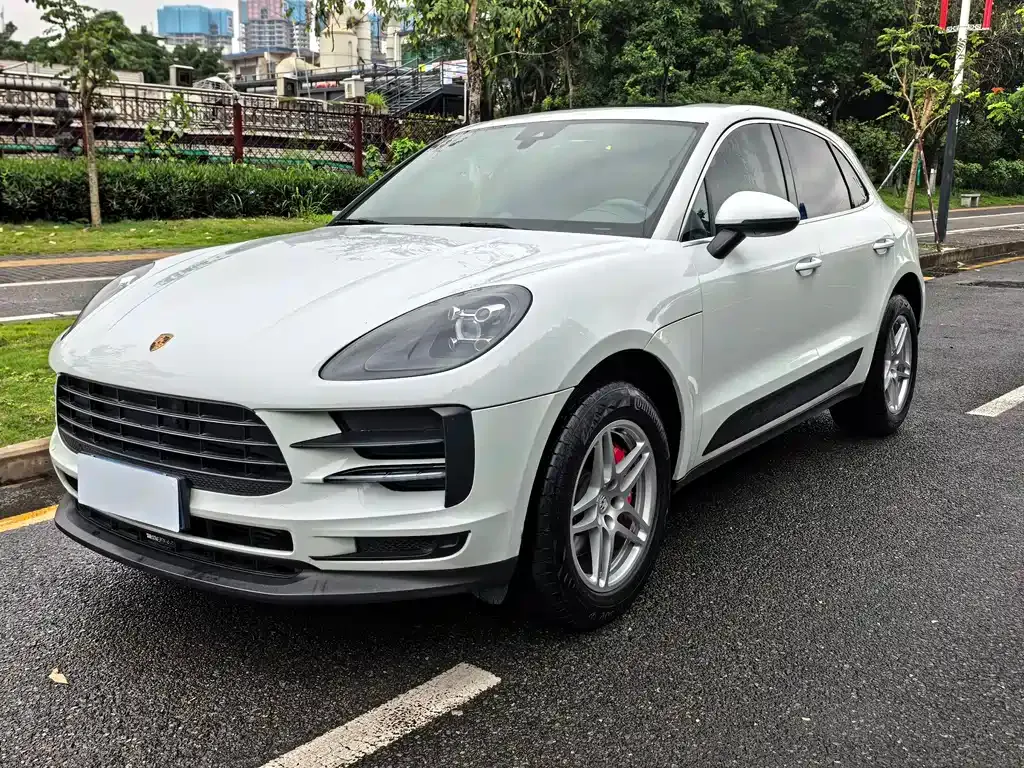 Porsche Macan — фото 1