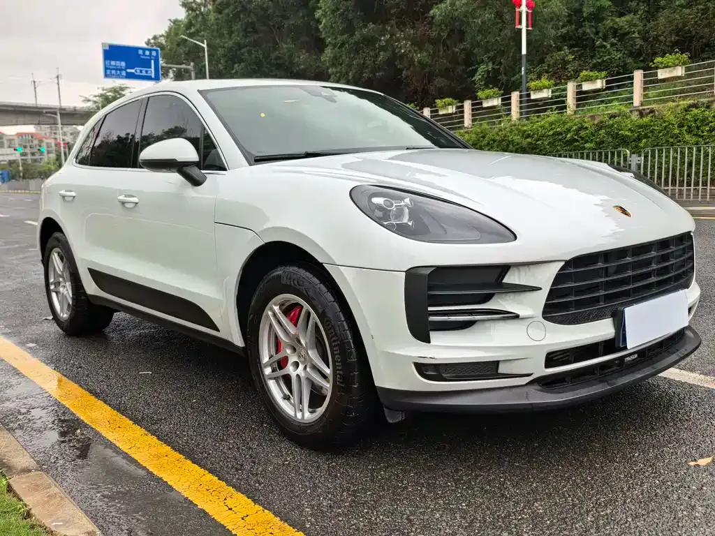 Porsche Macan — фото 8