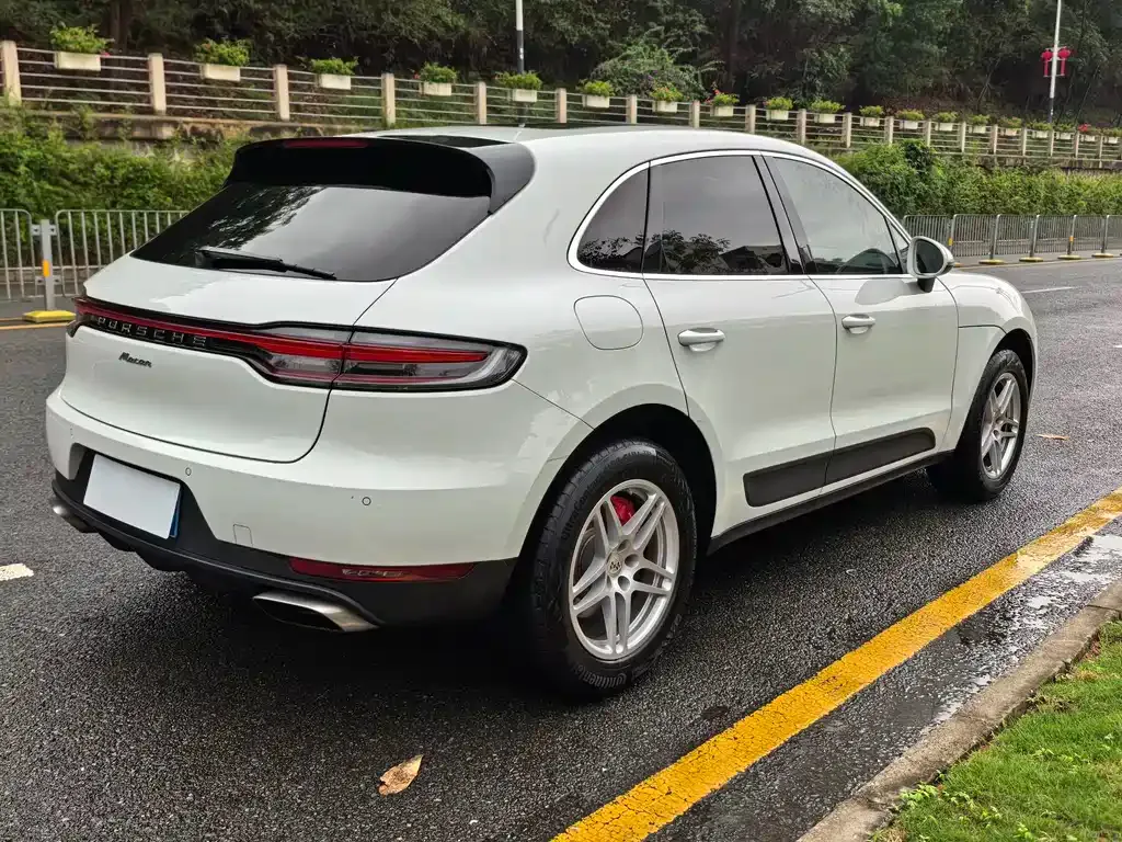 Porsche Macan — фото 6