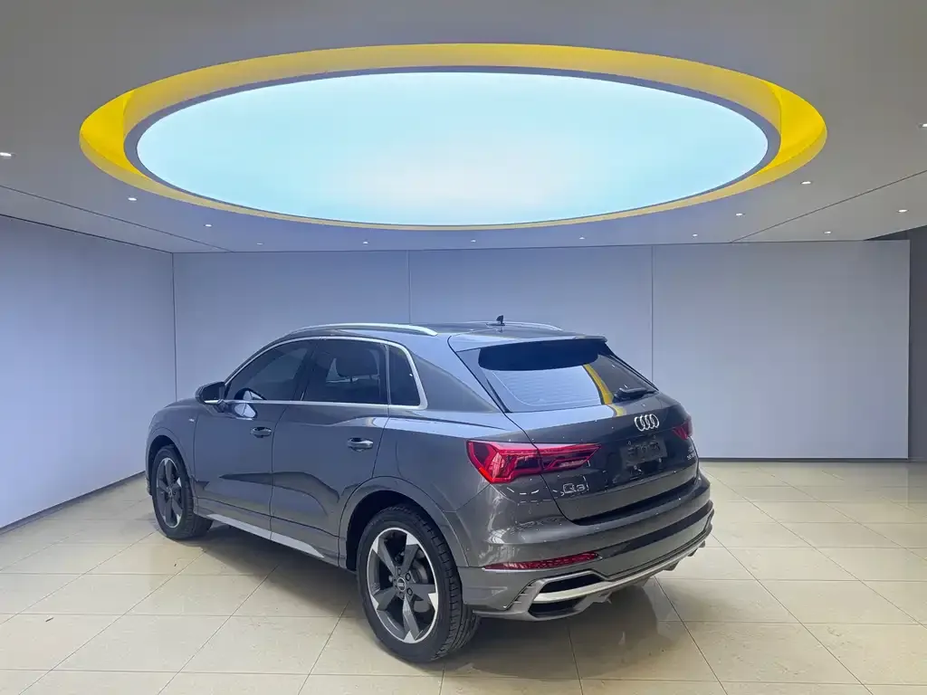 Audi Q3 — фото 4