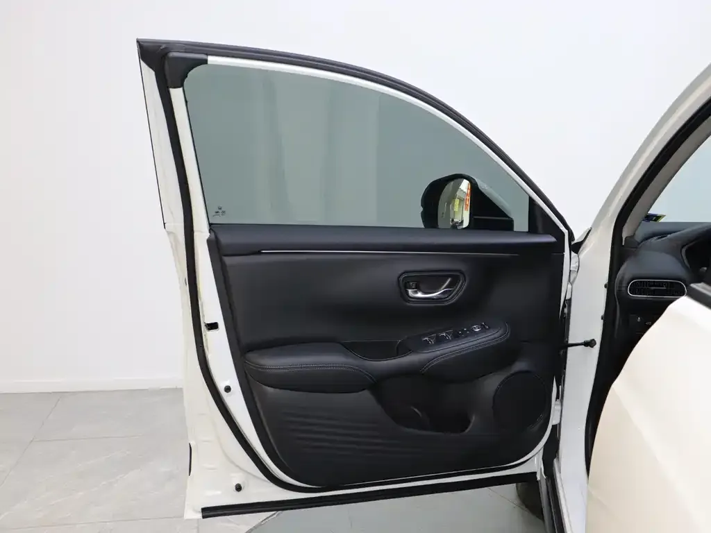 Honda HR-V 2024 из CN, фото 2