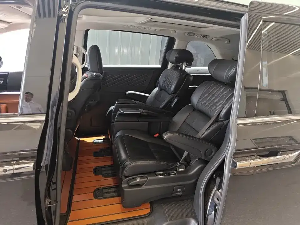 Honda Elysion 2021 из CN, фото 2