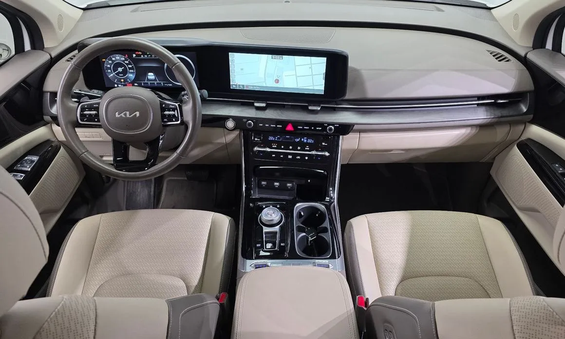 Kia Carnival — фото 4