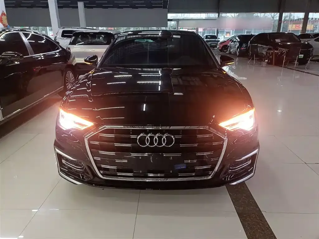 Audi A6L — фото 7