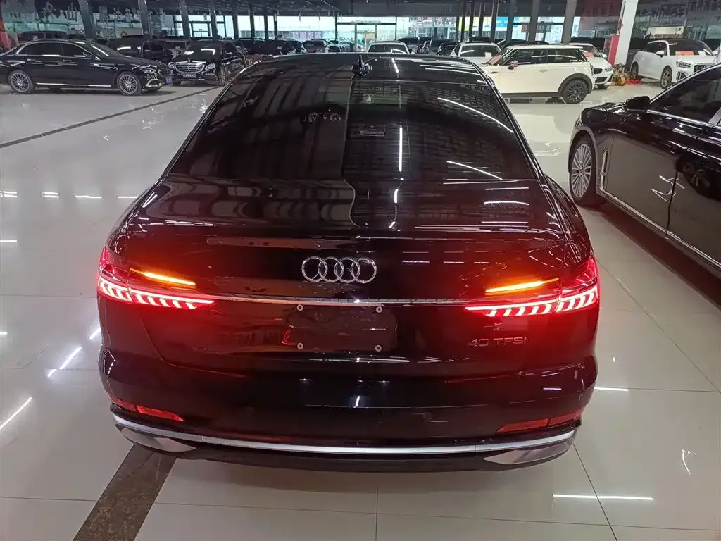 Audi A6L — фото 6