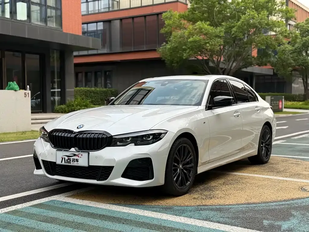 BMW 3 Series — фото 1