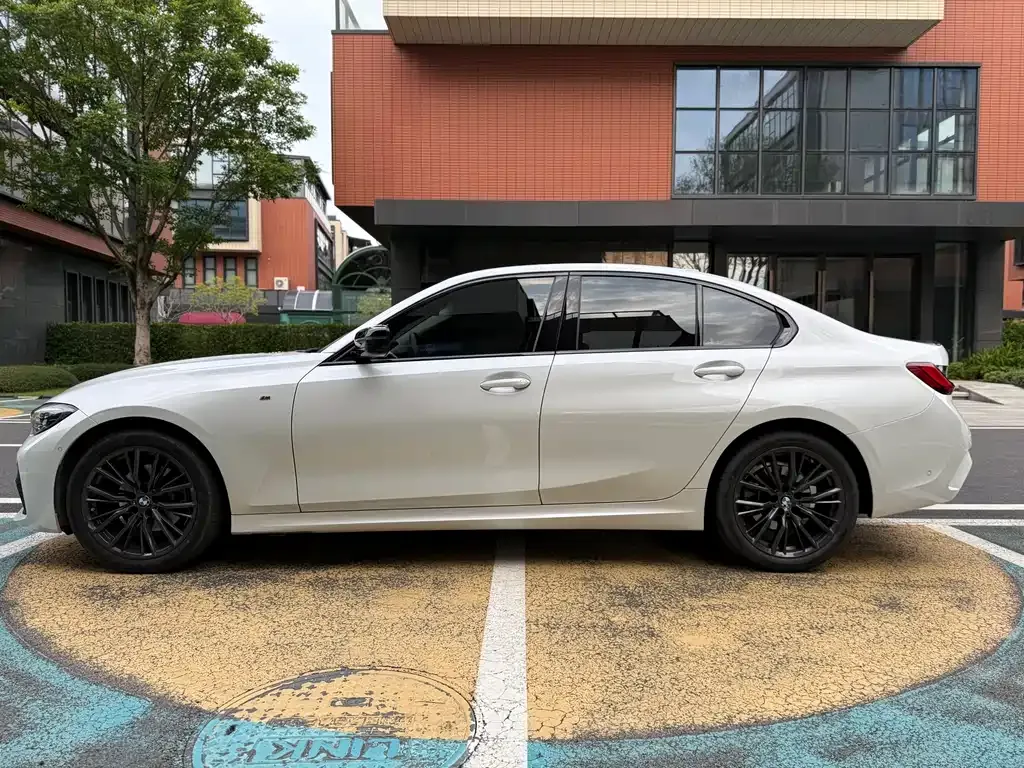 BMW 3 Series — фото 10