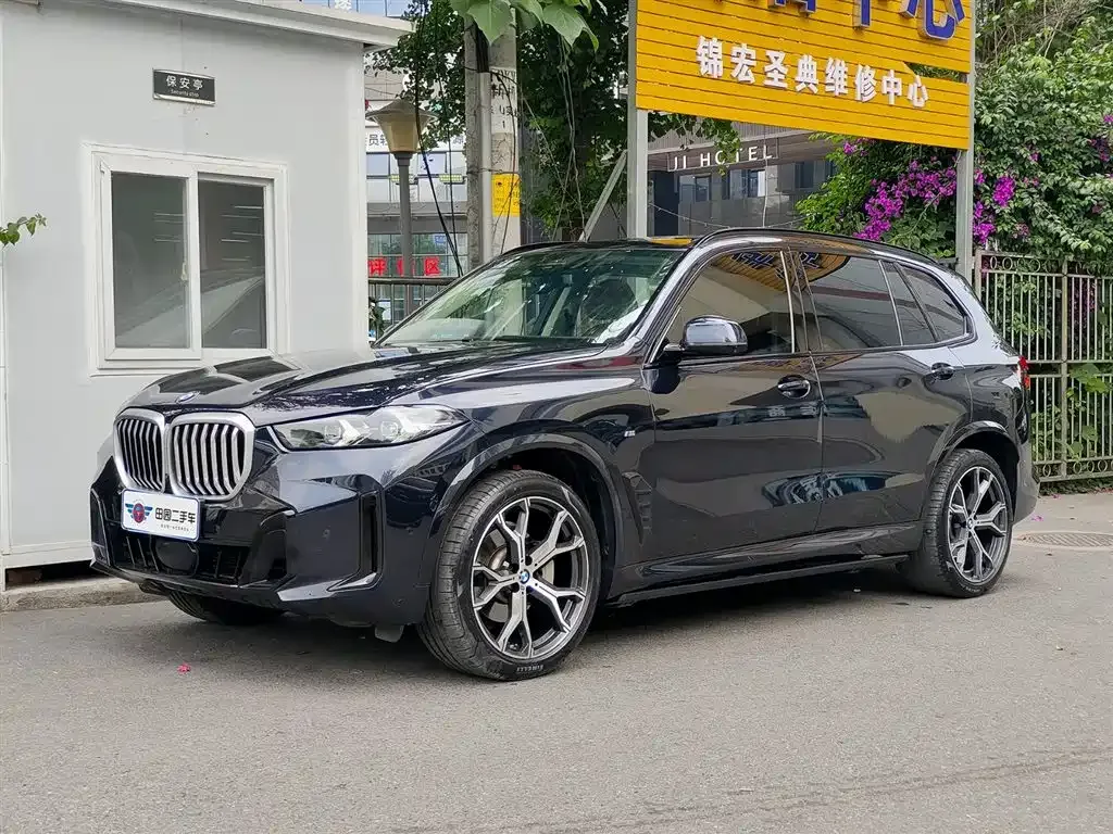 BMW X5 — фото 1