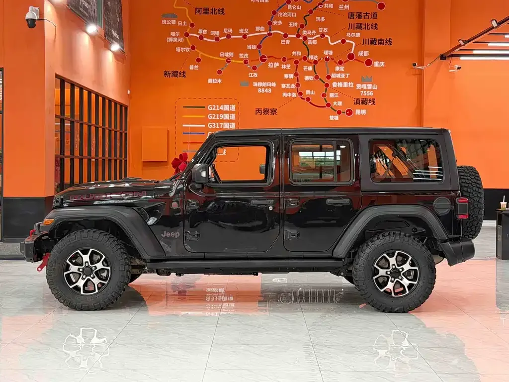 Jeep Wrangler — фото 10