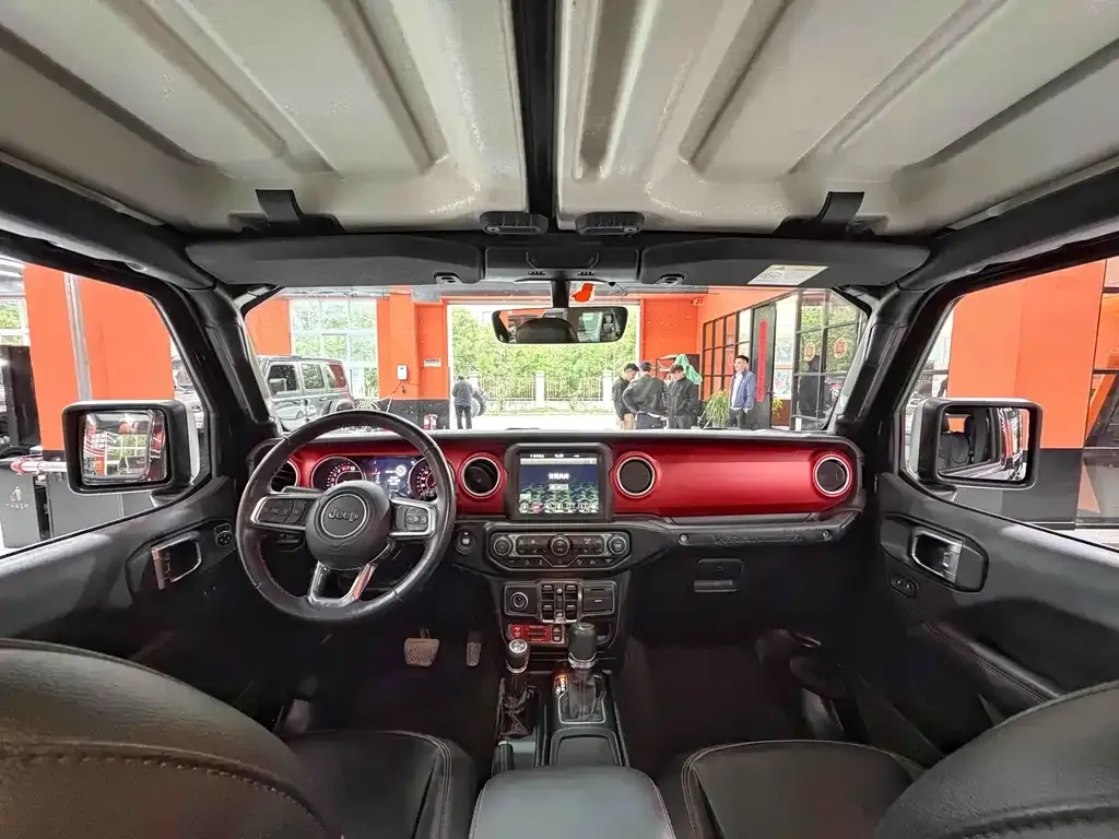 Jeep Wrangler — фото 5