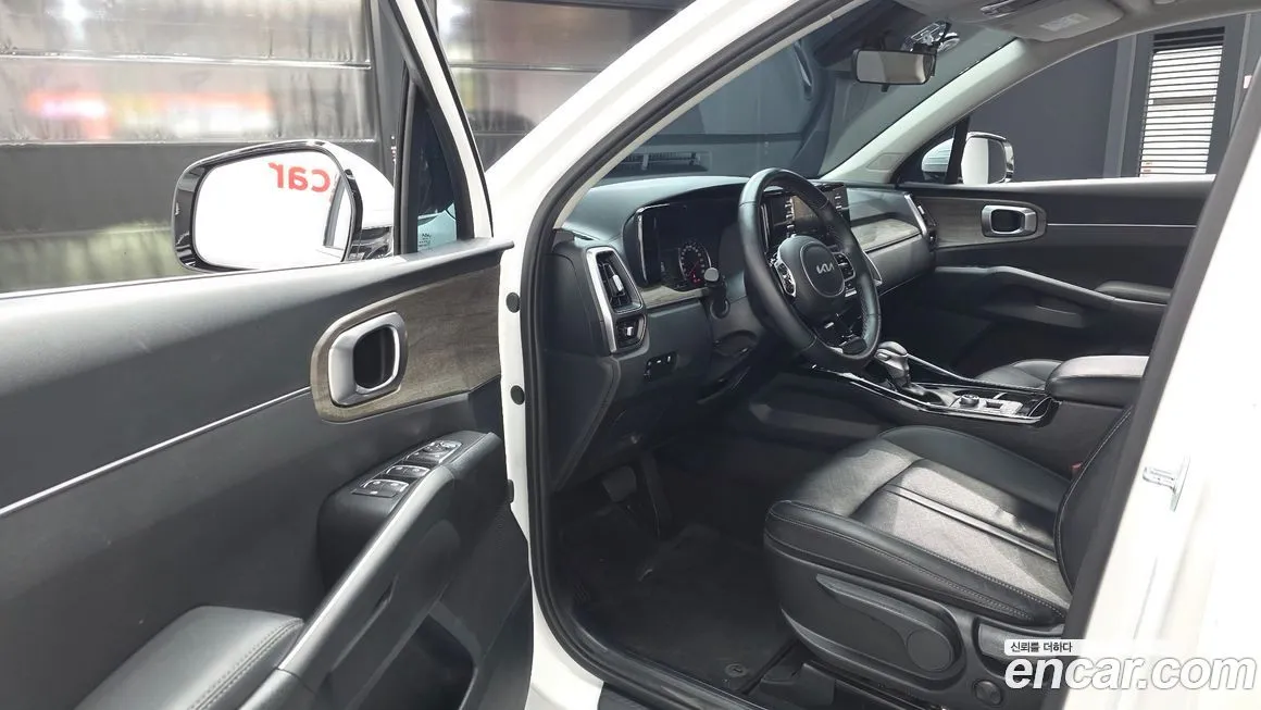 Kia Sorento — фото 9