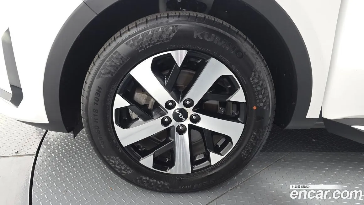 Kia Sorento — фото 6