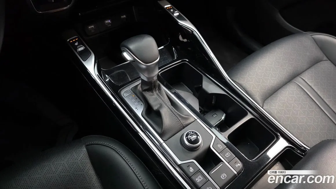 Kia Sorento — фото 10