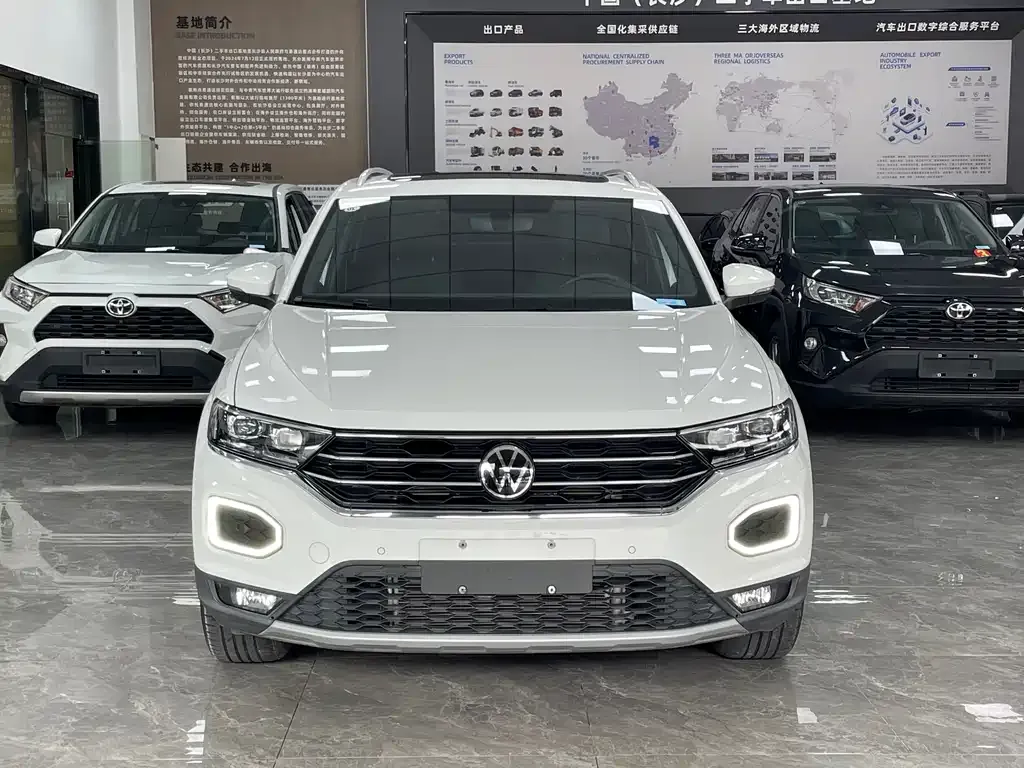 Volkswagen T-Roc — фото 3