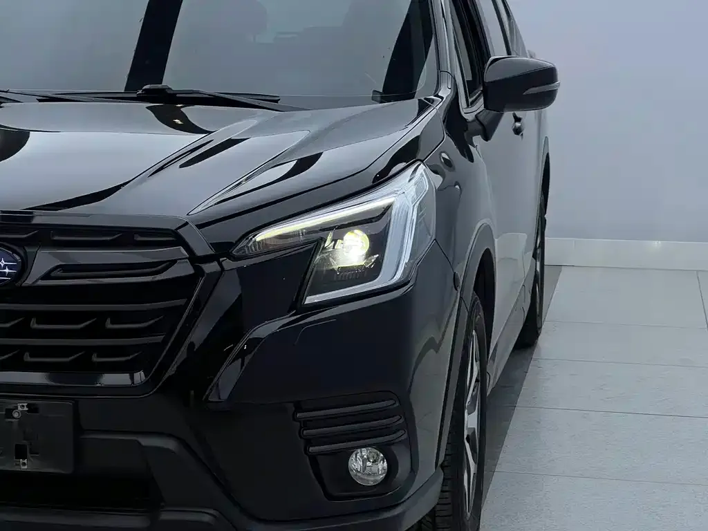 Subaru Forester 2022 из CN, фото 5