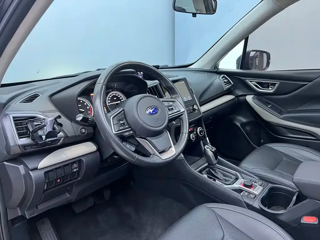 Subaru Forester 2022 из CN, фото 10