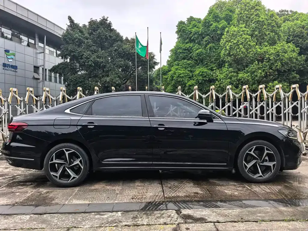 Volkswagen Passat — фото 7