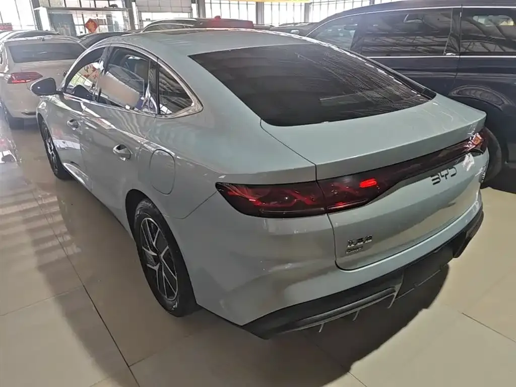 BYD Qin L — фото 4