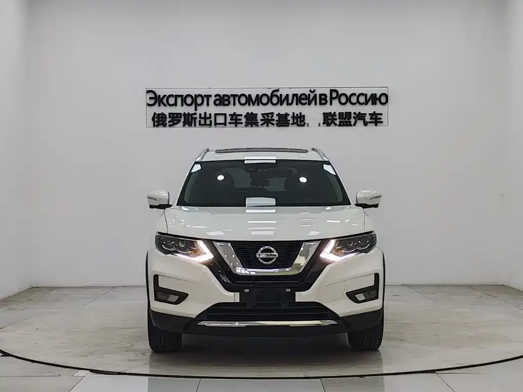 Nissan X-Trail — фото 5