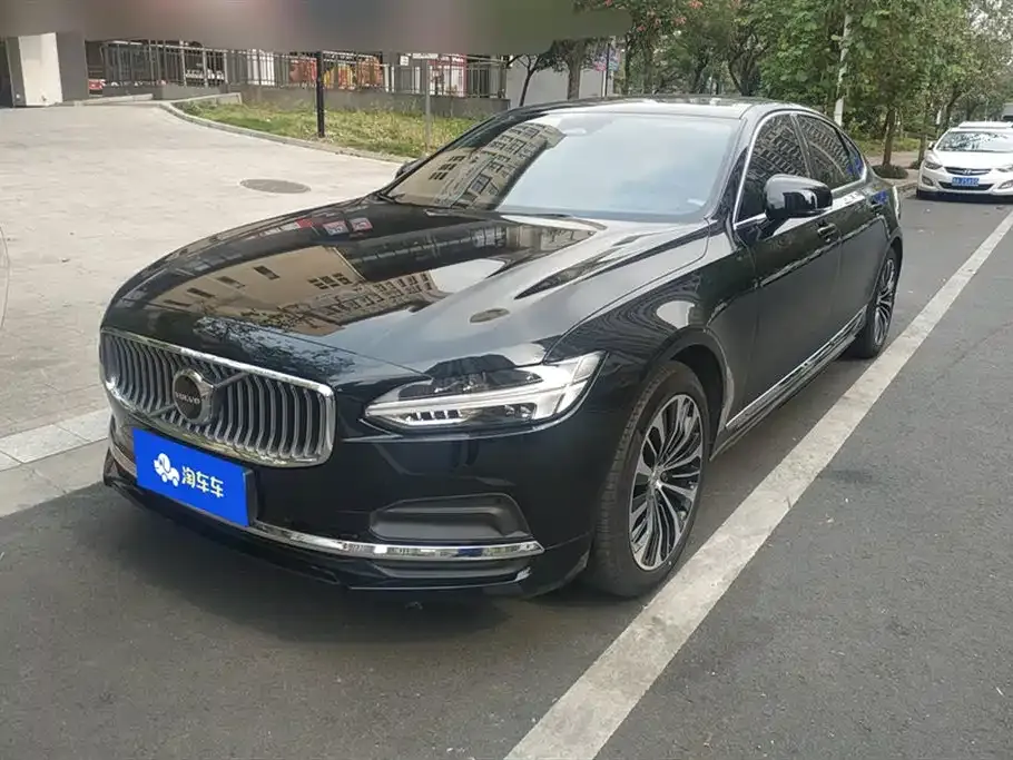 Volvo S90 — фото 1