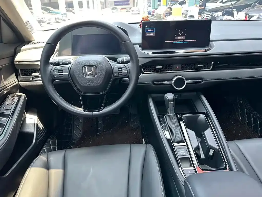 Honda Inspire — фото 8