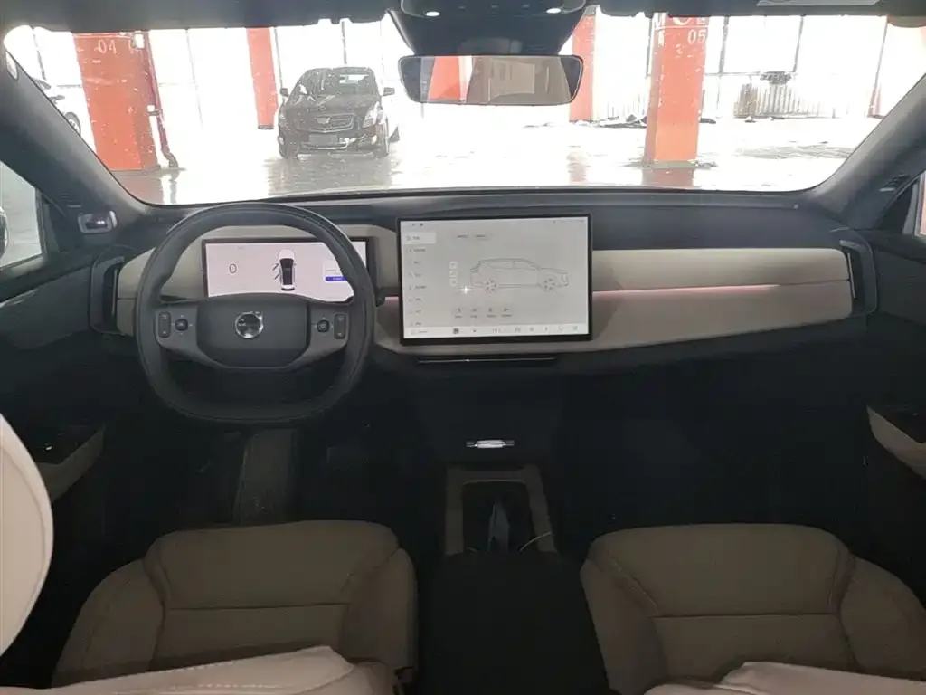 Volvo XC70 Plug-in Hybrid — фото 6