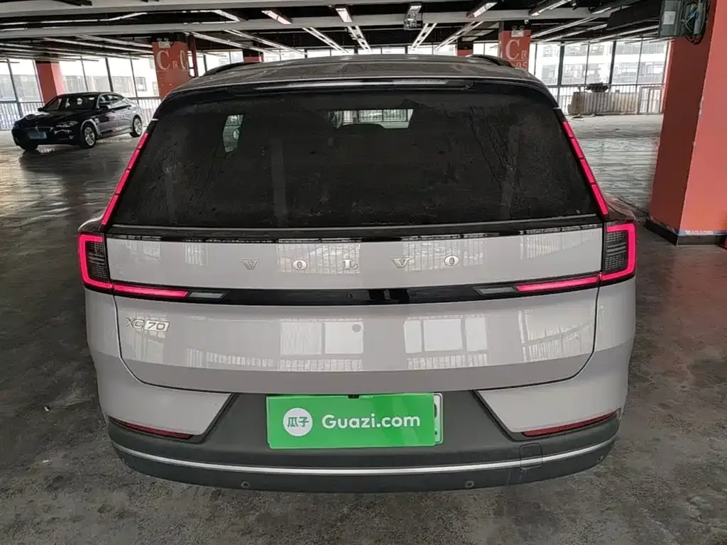 Volvo XC70 Plug-in Hybrid — фото 2