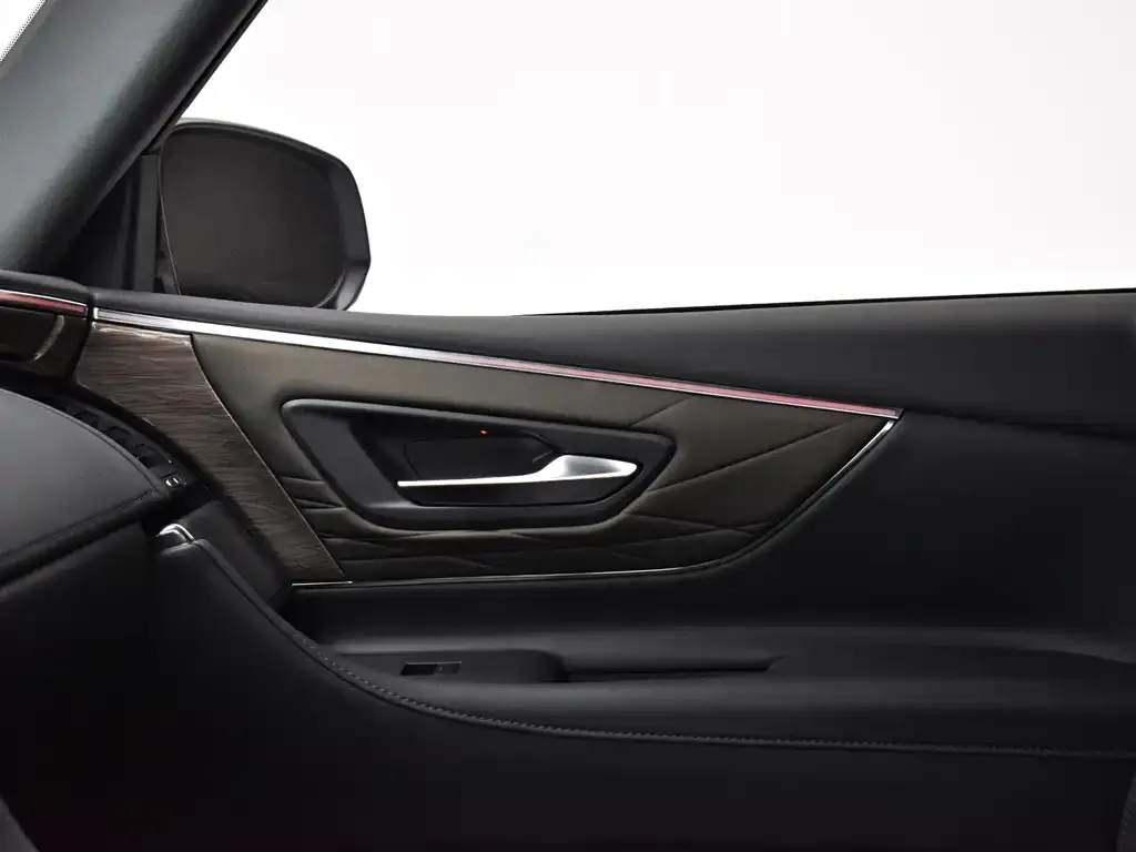 Toyota Vellfire — фото 2