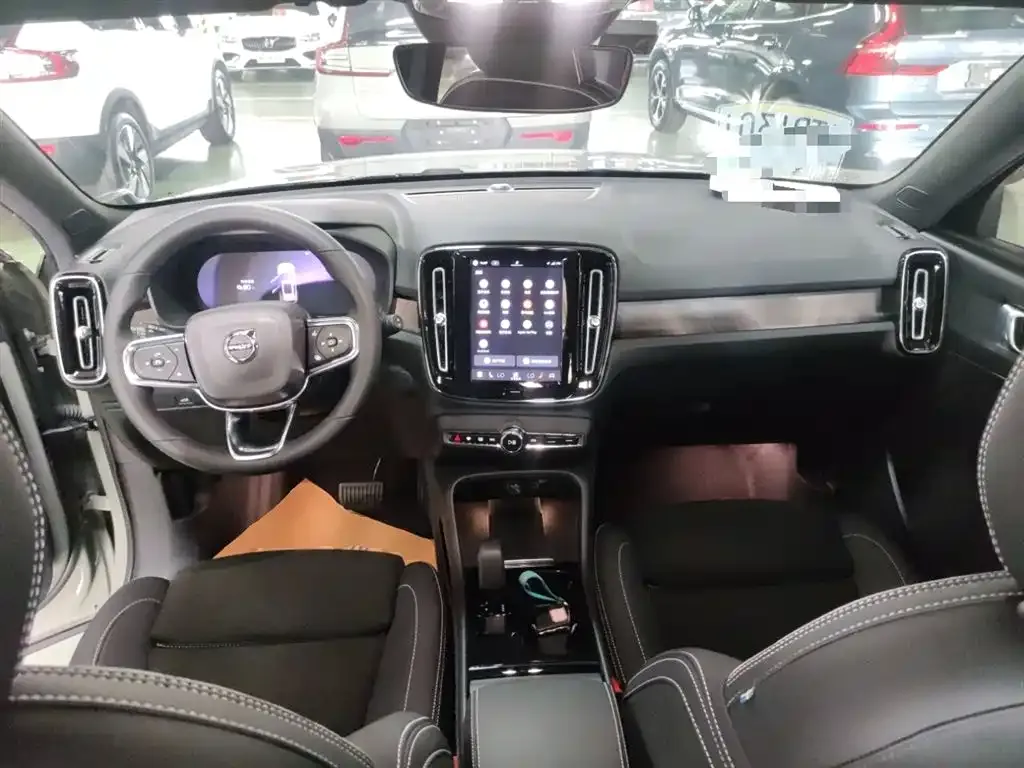 Volvo XC40 NEV 2023 из CN, фото 9