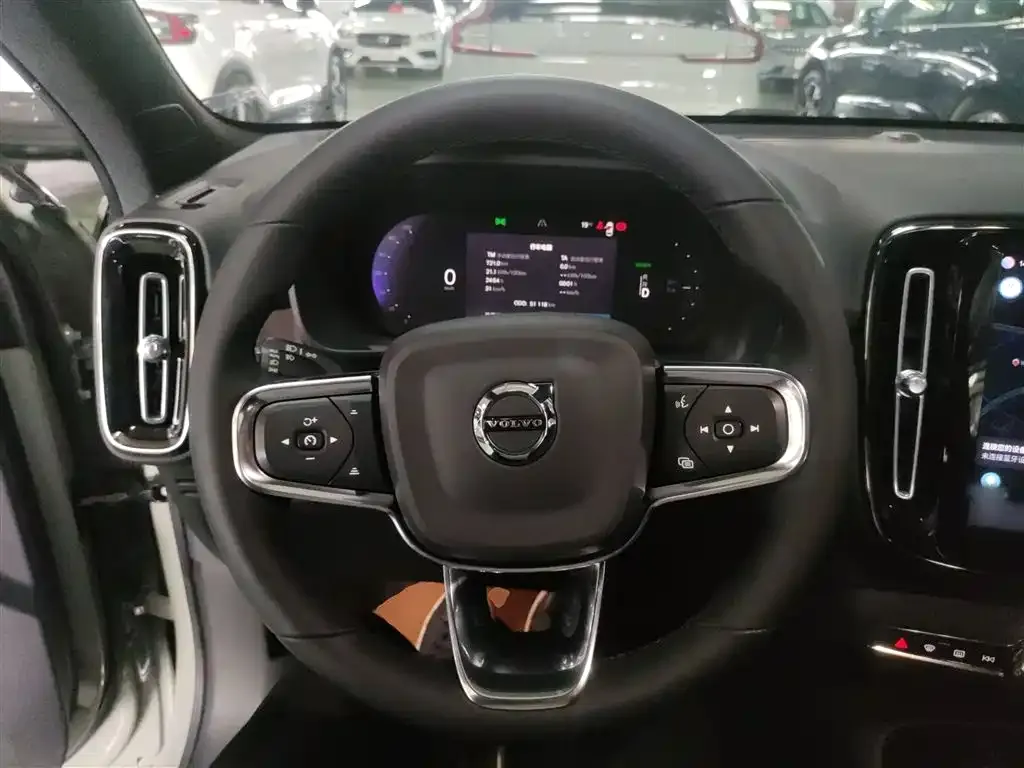 Volvo XC40 NEV 2023 из CN, фото 7