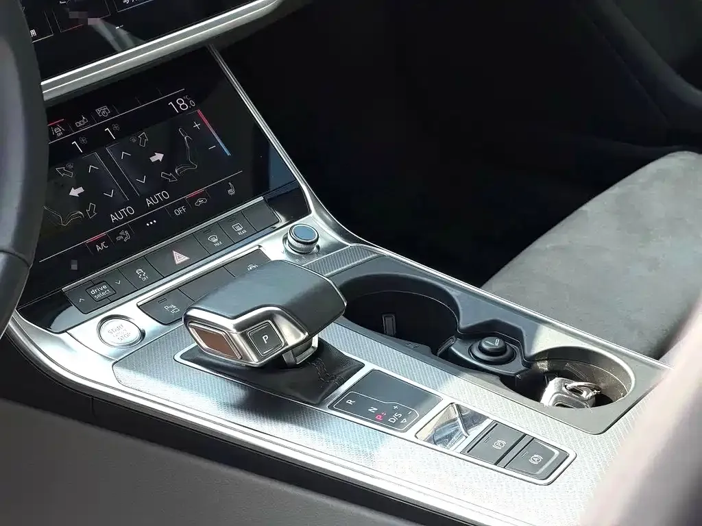 Audi A6 (Import) 2021 из CN, фото 3