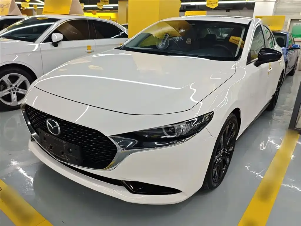 Mazda 3 Axela — фото 10