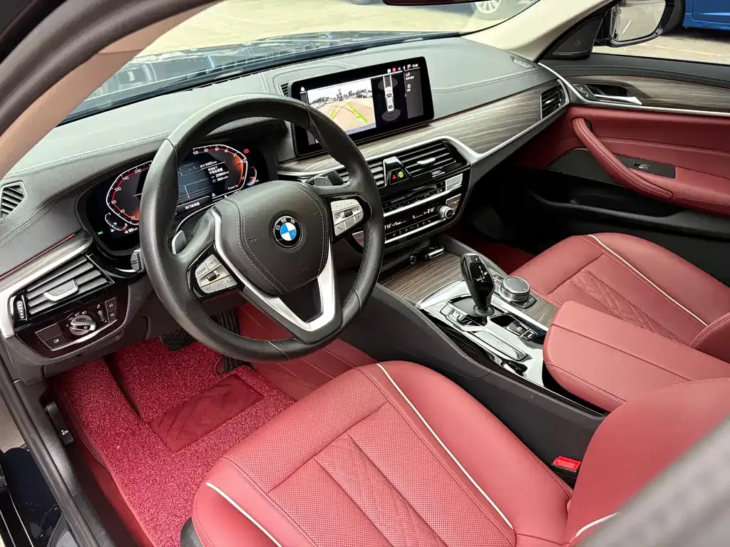BMW 5 Series — фото 10