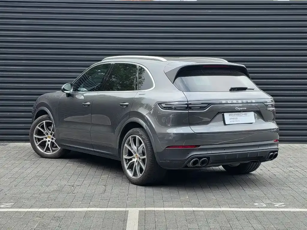 Porsche Cayenne — фото 9