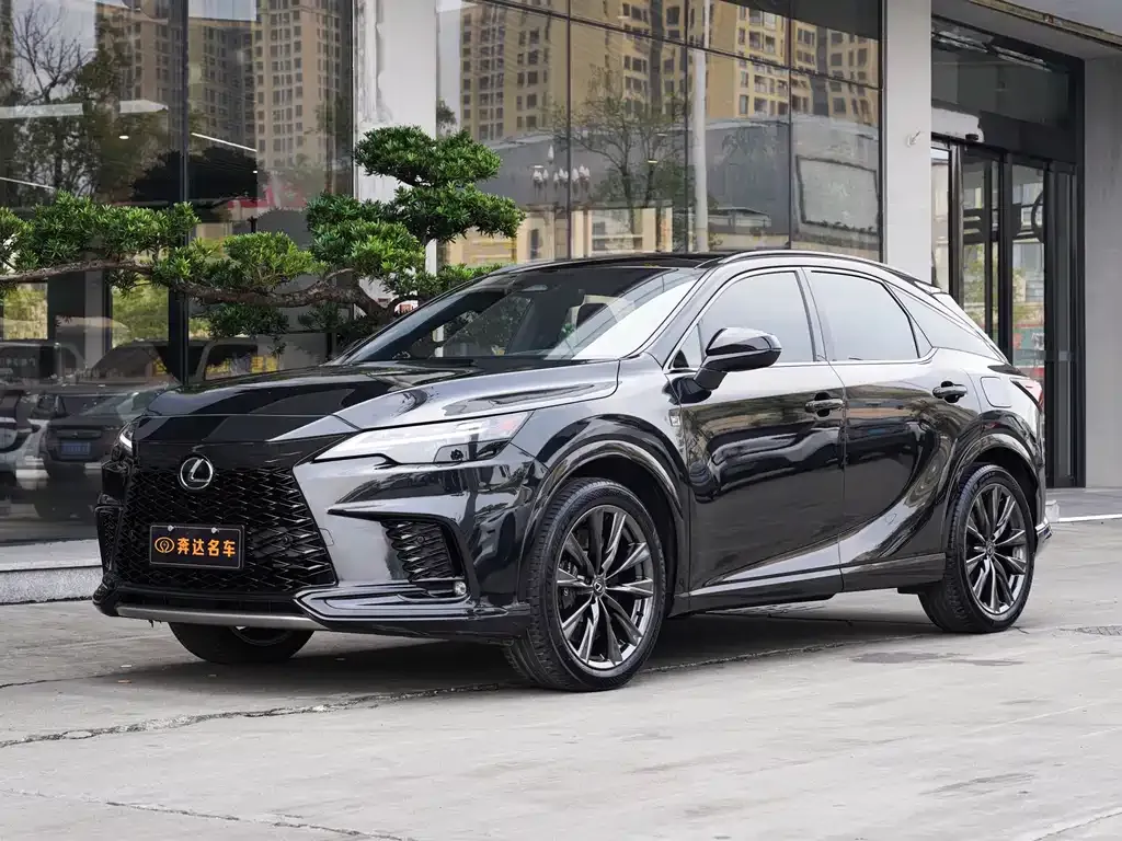 Lexus RX — фото 1