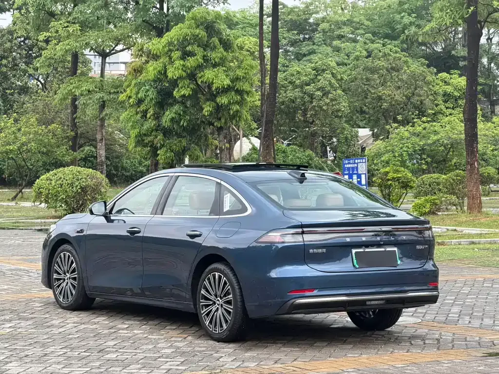 Geely Galaxy A7 — фото 4